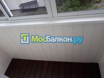 Остекление и отделка лоджии деревом