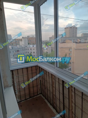 Крыша на балконе в Реутове монтаж и ремонт по выгодной цене от МосБалкон