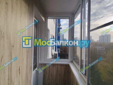 Отделка балкона и лоджии пластиковыми ПВХ панелями в Реутове от компании МосБалкон