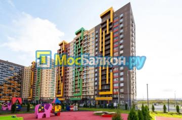 Остекление балконов в жк томилино парк