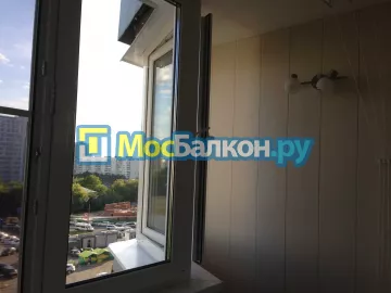 Отделка балкона и лоджии пластиковыми ПВХ панелями в Реутове от компании МосБалкон