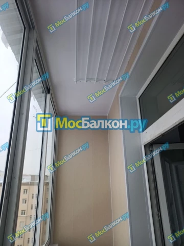 Отделка балкона и лоджии пластиковыми ПВХ панелями в Реутове от компании МосБалкон