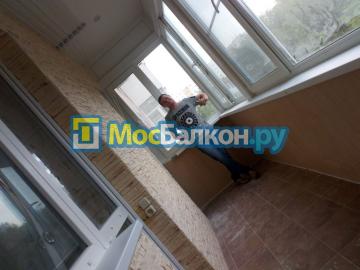 Отделка лоджий декоративным камнем с плиткой
