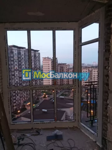 Панорамное остекление заказать под ключ по выгодной цене в Реутове от компании МосБалкон