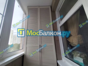 Отделка балконов ламинатом в Москве цены под ключ от МосБалкон