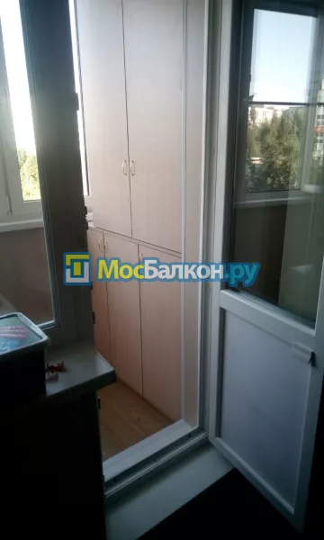 Шкаф на балкон купить в Реутове на заказ недорого от МосБалкон