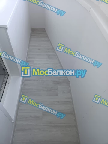 Отделка балкона и лоджии пластиковыми ПВХ панелями в Реутове от компании МосБалкон