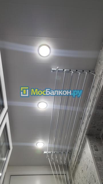 Отделка балкона панелями