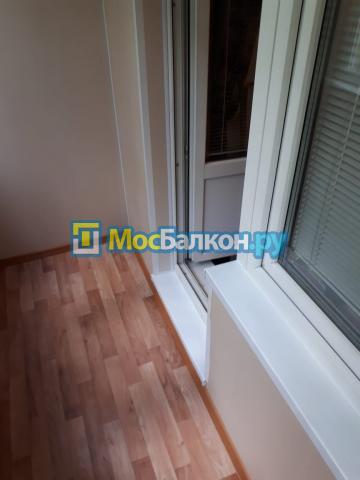 Ремонт балкона 3.0 метра цветными панелями 