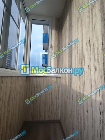 Отделка балкона и лоджии пластиковыми ПВХ панелями в Реутове от компании МосБалкон