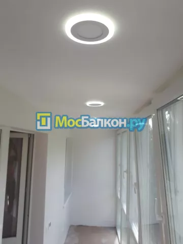 Панорамное остекление заказать под ключ по выгодной цене в Реутове от компании МосБалкон
